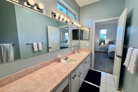 House in Ocala, Florida 3 bedrooms, 143.81 sq.m. № 2233194 - photo 15