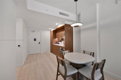 Купить кондоминиум в Майами, Флорида 1 спальня, 55.74м2, № 2145818 - фото 4