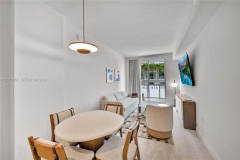 Купить кондоминиум в Майами, Флорида 1 спальня, 55.74м2, № 2145818 - фото 2