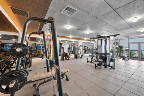 Купить кондоминиум в Майами, Флорида 1 спальня, 55.74м2, № 2145818 - фото 25
