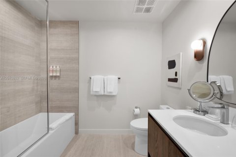 Купить кондоминиум в Майами, Флорида 1 спальня, 55.74м2, № 2145818 - фото 17