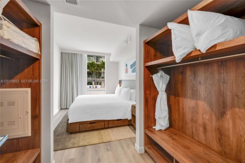 Купить кондоминиум в Майами, Флорида 1 спальня, 55.74м2, № 2145818 - фото 14