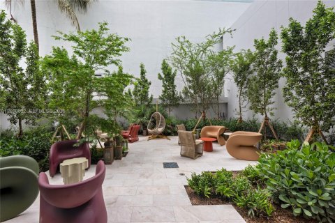 Купить кондоминиум в Майами, Флорида 1 спальня, 55.74м2, № 2145818 - фото 30