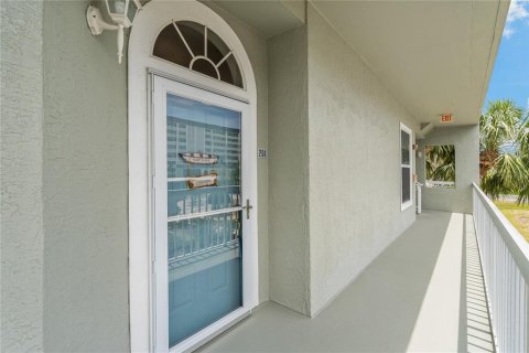 Condo in Dunedin, Florida, 3 bedrooms  № 1677037 - photo 27
