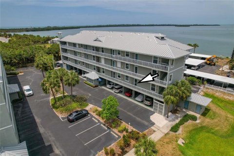 Condo in Dunedin, Florida, 3 bedrooms  № 1677037 - photo 28