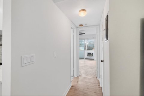 Купить кондоминиум в Дирфилд-Бич, Флорида 3 комнаты, 54.35м2, № 2083188 - фото 24