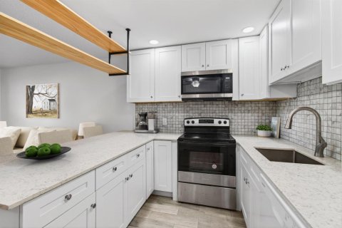 Купить кондоминиум в Дирфилд-Бич, Флорида 3 комнаты, 54.35м2, № 2083188 - фото 17