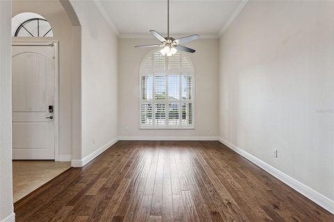 House in Lady Lake, Florida 3 bedrooms, 233.37 sq.m. № 2284502 - photo 17
