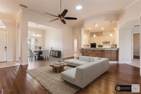 House in Lady Lake, Florida 3 bedrooms, 233.37 sq.m. № 2284502 - photo 4