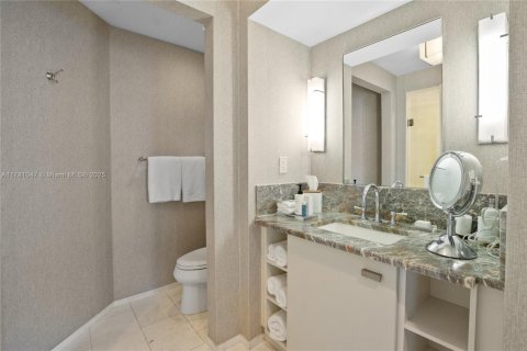 Condominio en venta en Fort Lauderdale, Florida, 2 dormitorios, 103.4 m2 № 2054993 - foto 20