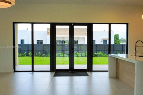 Villa ou maison à vendre à Homestead, Floride: 5 chambres, 314.38 m2 № 1946516 - photo 5