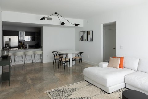 Copropriété à louer à Miami, Floride: 2 chambres, 102.29 m2 № 1868335 - photo 6