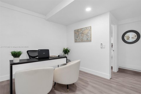 House in Boynton Beach, Florida 3 bedrooms, 159.14 sq.m. № 1807620 - photo 27