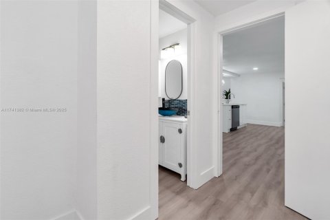 House in Boynton Beach, Florida 3 bedrooms, 159.14 sq.m. № 1807620 - photo 20