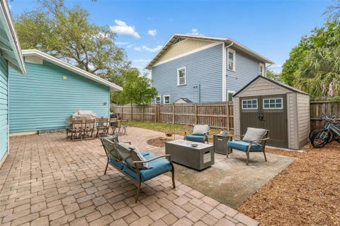 House in Tampa, Florida 4 bedrooms, 144.37 sq.m. № 2142643 - photo 29