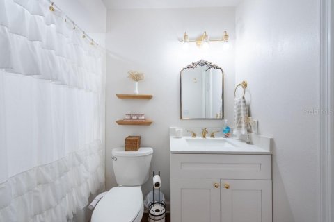Condo in Palm Harbor, Florida, 2 bedrooms  № 1624748 - photo 28