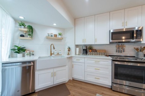 Condo in Palm Harbor, Florida, 2 bedrooms  № 1624748 - photo 15