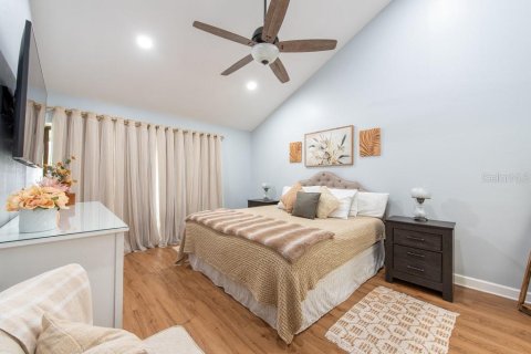 Condo in Palm Harbor, Florida, 2 bedrooms  № 1624748 - photo 19