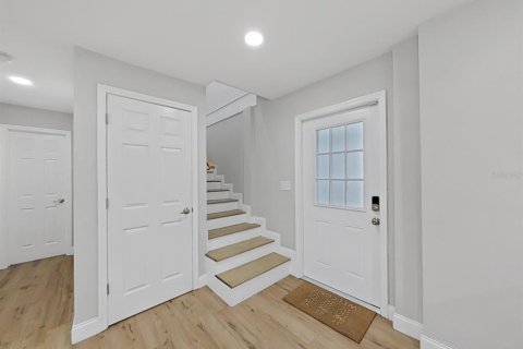 Casa en venta en Tampa, Florida, 4 dormitorios, 198.44 m2 № 1907151 - foto 28