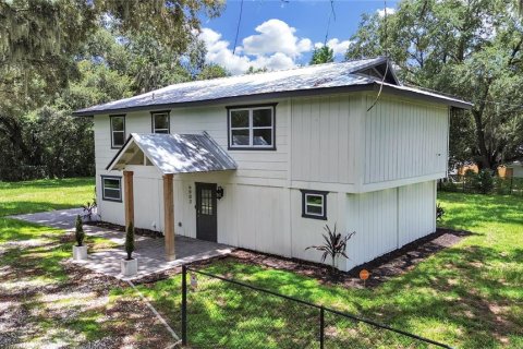 Casa en venta en Tampa, Florida, 4 dormitorios, 198.44 m2 № 1907151 - foto 1