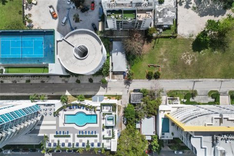 Immobilier commercial à vendre à Miami, Floride № 1763408 - photo 4
