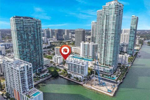 Immobilier commercial à vendre à Miami, Floride № 1763408 - photo 17