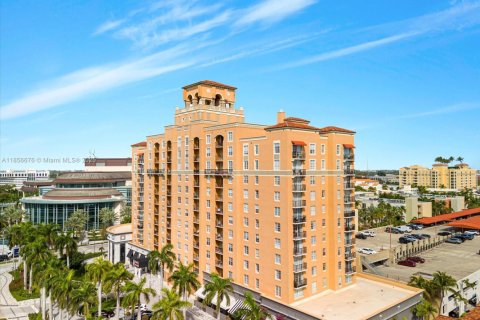 Condo in West Palm Beach, Florida, 2 bedrooms  № 1878739 - photo 12
