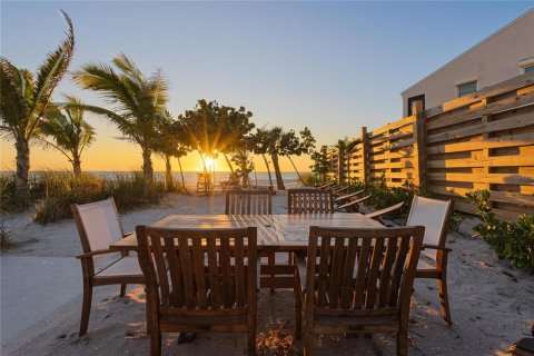 Villa ou maison à vendre à Englewood, Floride: 2 chambres, 109.44 m2 № 2198315 - photo 5