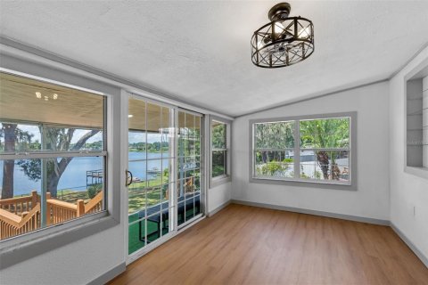 House in Tavares, Florida 3 bedrooms, 112.6 sq.m. № 1904041 - photo 26