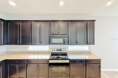 Casa en venta en Mount Dora, Florida, 4 dormitorios, 244.33 m2 № 2321063 - foto 7
