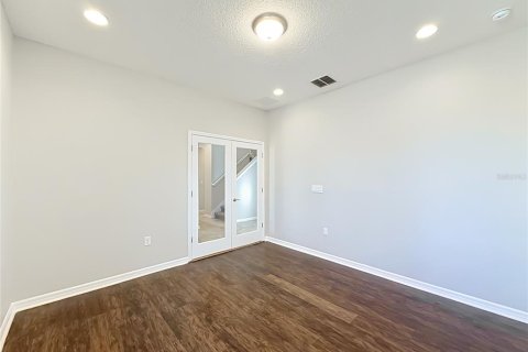 Casa en venta en Mount Dora, Florida, 4 dormitorios, 244.33 m2 № 2321063 - foto 13