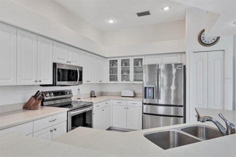 House in Sarasota, Florida 3 bedrooms, 217.86 sq.m. № 1653566 - photo 15