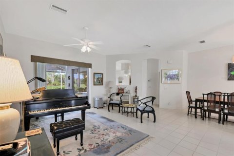 House in Sarasota, Florida 3 bedrooms, 217.86 sq.m. № 1653566 - photo 9