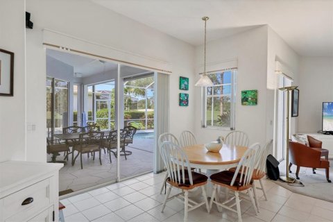 House in Sarasota, Florida 3 bedrooms, 217.86 sq.m. № 1653566 - photo 17