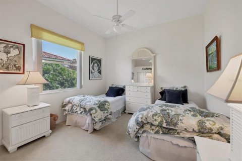 House in Sarasota, Florida 3 bedrooms, 217.86 sq.m. № 1653566 - photo 23