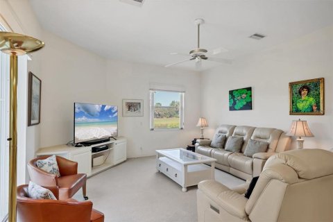 House in Sarasota, Florida 3 bedrooms, 217.86 sq.m. № 1653566 - photo 19