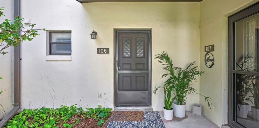 Condo in Crystal River, Florida, 2 bedrooms № 2095158