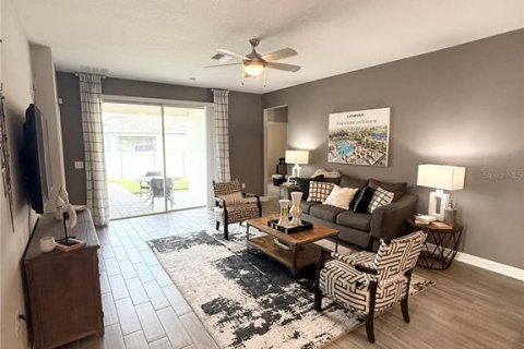 Casa en venta en Kissimmee, Florida, 4 dormitorios, 198.16 m2 № 1909532 - foto 5