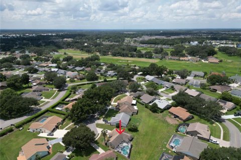 House in Zephyrhills, Florida 3 bedrooms, 125.6 sq.m. № 2303180 - photo 27