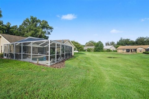 House in Zephyrhills, Florida 3 bedrooms, 125.6 sq.m. № 2303180 - photo 16
