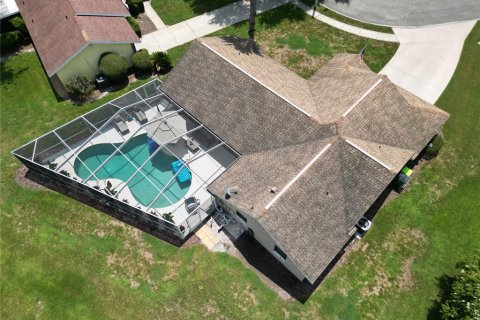 House in Zephyrhills, Florida 3 bedrooms, 125.6 sq.m. № 2303180 - photo 19