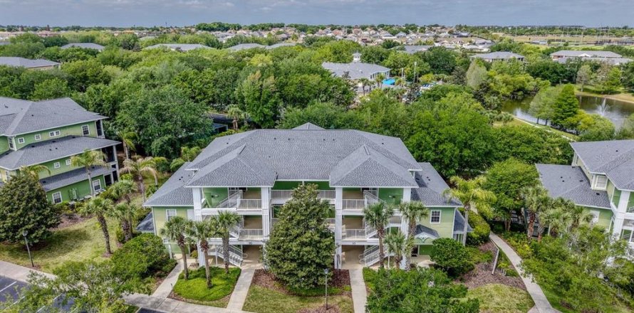Condominio en Davenport, Florida, 3 dormitorios № 2150784
