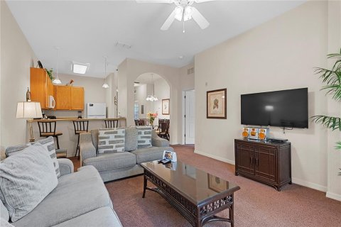 Condominio en venta en Davenport, Florida, 3 dormitorios, 113.99 m2 № 2150784 - foto 3