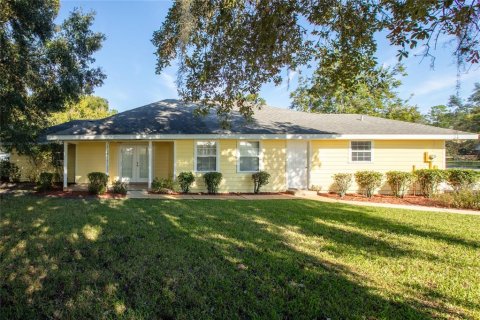 Villa ou maison à vendre à Keystone Heights, Floride: 2 chambres, 151.71 m2 № 2148454 - photo 9