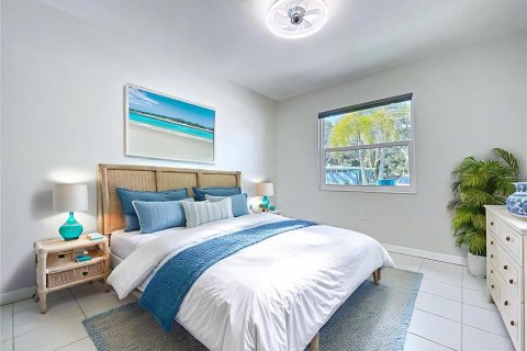 Condo in Palm Harbor, Florida, 1 bedroom  № 1806897 - photo 24
