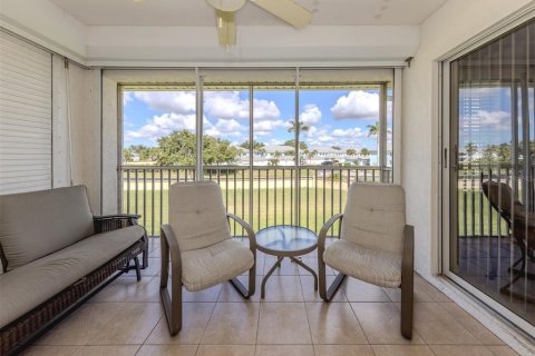 Condo in North Port, Florida, 3 bedrooms  № 1749464 - photo 6