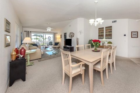 Condo in North Port, Florida, 3 bedrooms  № 1749464 - photo 14