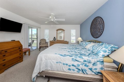 Condo in North Port, Florida, 3 bedrooms  № 1749464 - photo 24