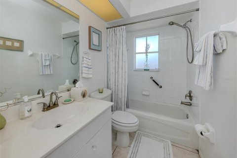 Condo in North Port, Florida, 3 bedrooms  № 1749464 - photo 30