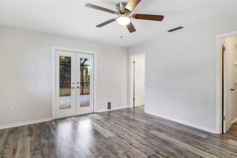 House in Sarasota, Florida 3 bedrooms, 149.11 sq.m. № 1795800 - photo 13
